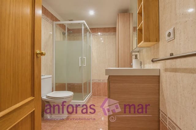Piso de 4 habitaciones en Tarragona ciudad en venta - 285.000 € (Ref: 9997576)