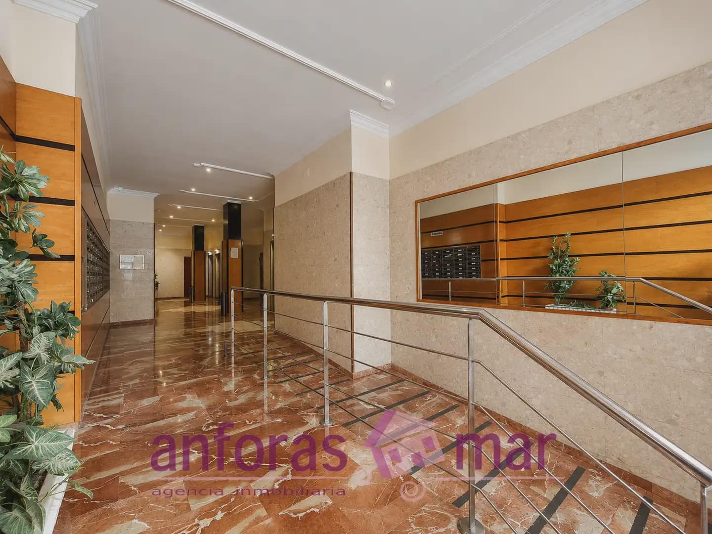 Piso de 4 habitaciones en Tarragona ciudad en venta - 285.000 € (Ref: 9997576)