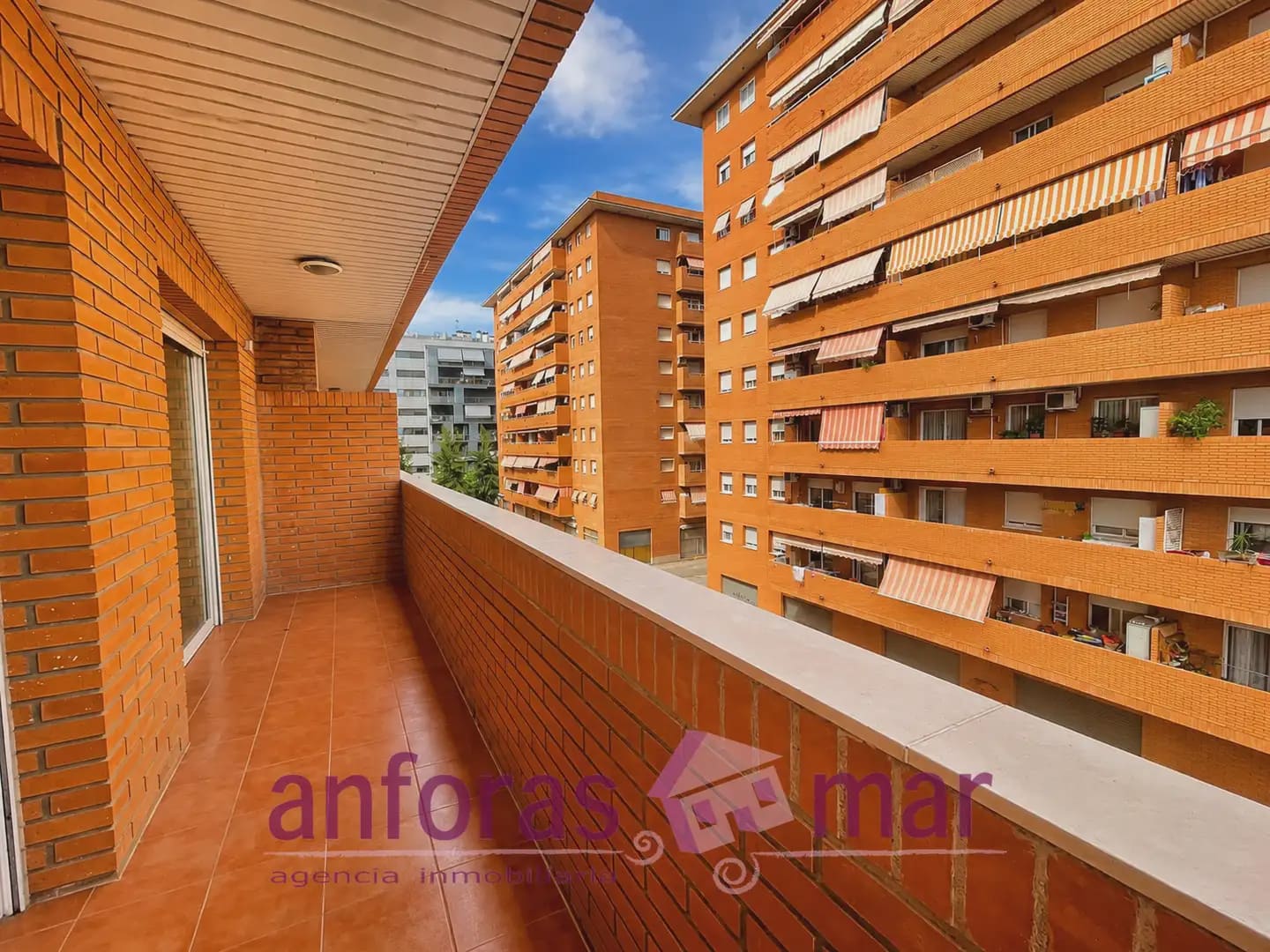 Piso de 4 habitaciones en Tarragona ciudad en venta - 285.000 € (Ref: 9997576)