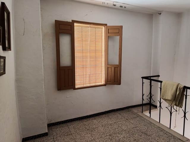 7 quarto Casa em Banda para venda em Fuente-Tójar - 77 000 € (Ref: 10005582)