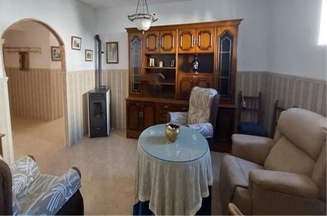 7 quarto Casa em Banda para venda em Fuente-Tójar - 77 000 € (Ref: 10005582)