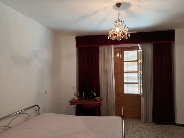 7 quarto Casa em Banda para venda em Fuente-Tójar - 77 000 € (Ref: 10005582)