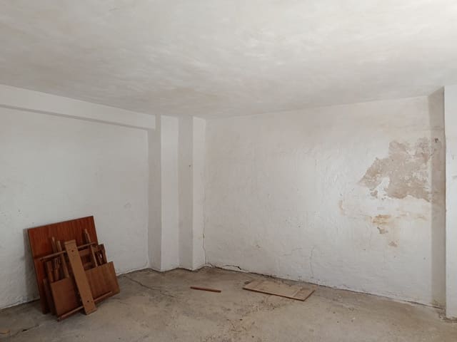 7 quarto Casa em Banda para venda em Fuente-Tójar - 77 000 € (Ref: 10005582)