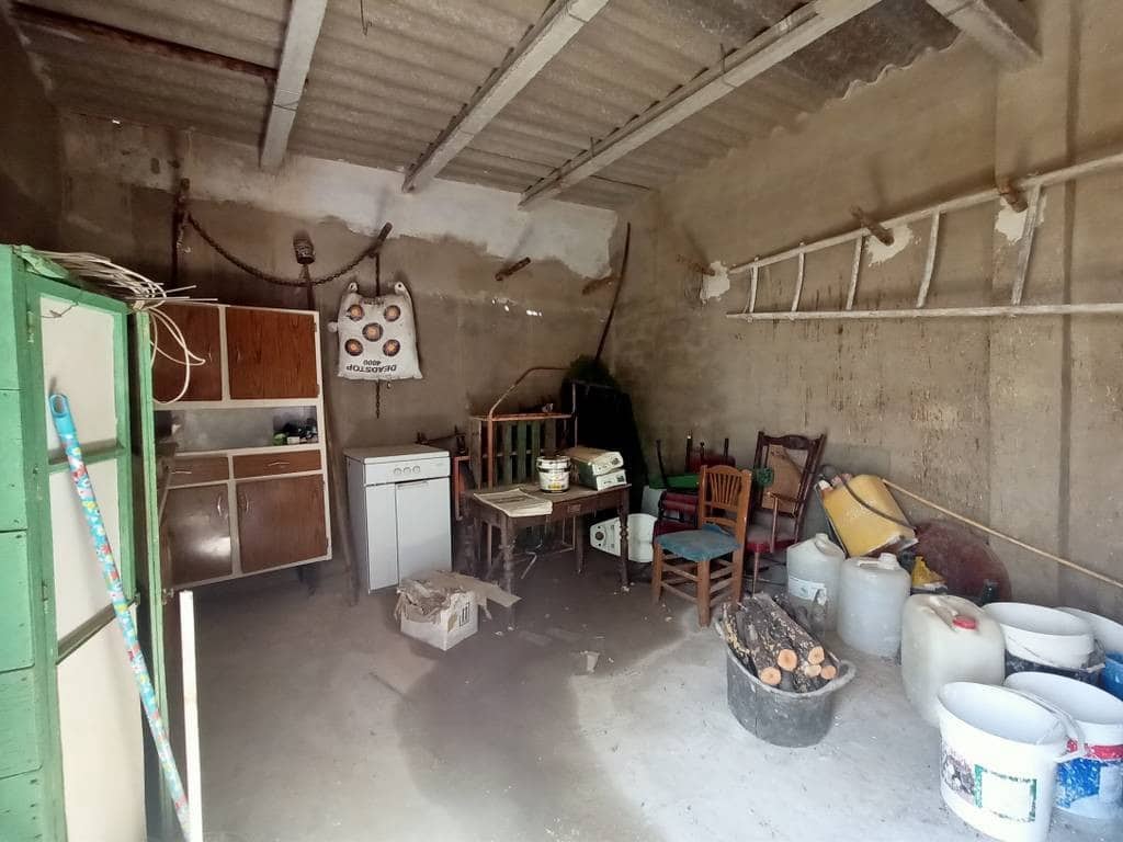 2 soverom Finca/Herregård til salgs i Cabra med garasje - € 42 900 (Ref: 10006627)