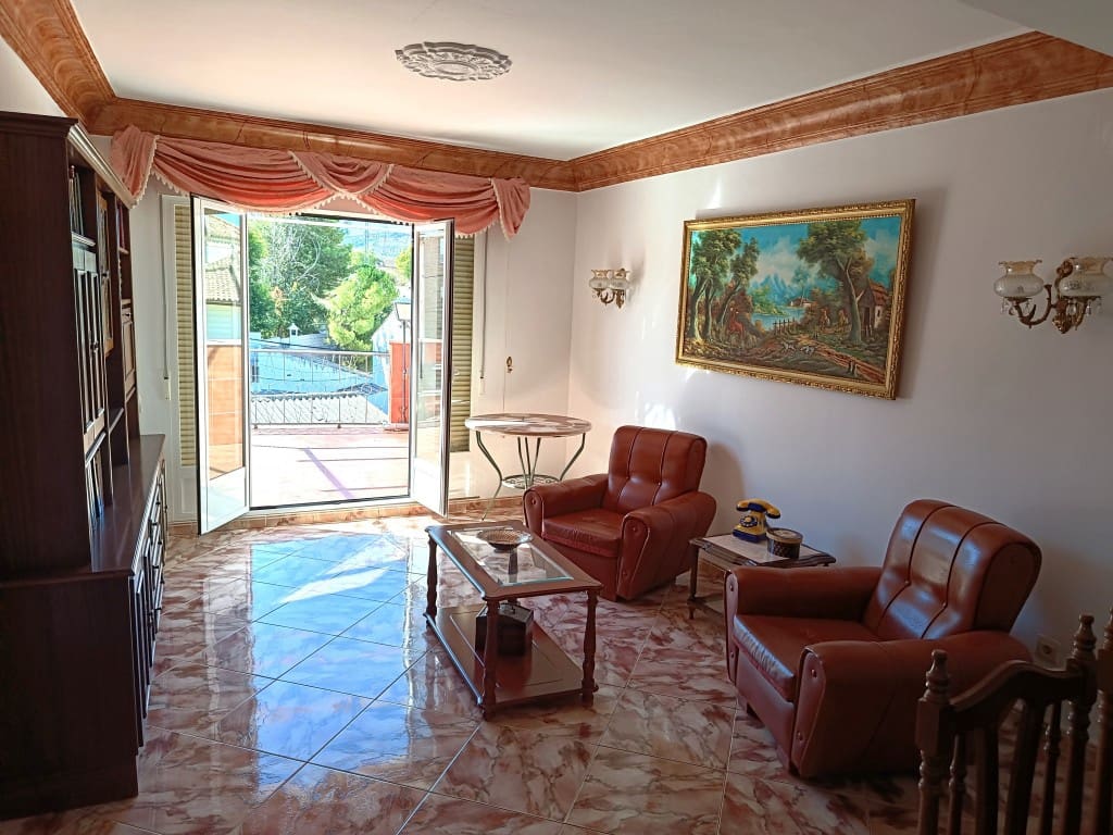 7 soverom Hus til salgs i Fuente-Tojar med garasje - € 169 000 (Ref: 10013334)