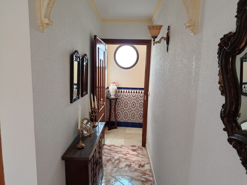 7 soverom Hus til salgs i Fuente-Tojar med garasje - € 169 000 (Ref: 10013334)