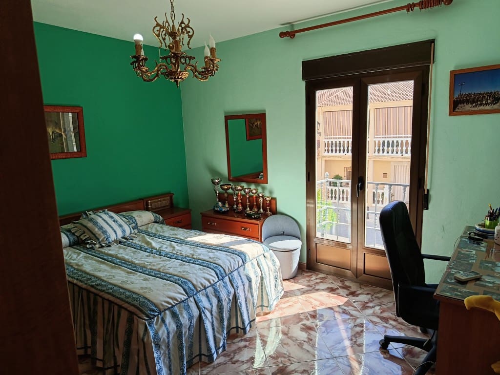 7 soverom Hus til salgs i Fuente-Tojar med garasje - € 169 000 (Ref: 10013334)