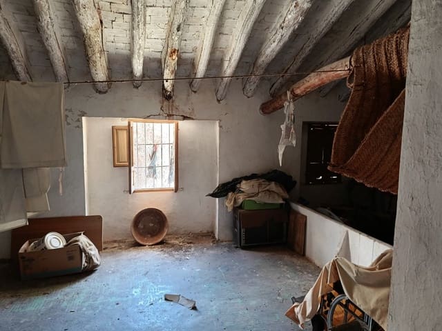 4 chambre Maison de Ville à vendre à Luque - 47 000 € (Ref: 10017512)