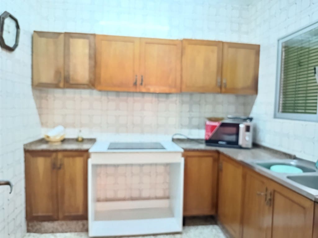 6 bedroom Townhouse for sale in Luque with garage - € 79,000 (Ref: 10017513)