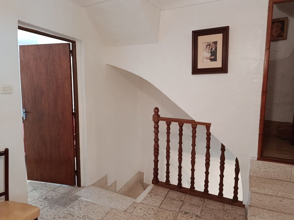 6 bedroom Townhouse for sale in Luque with garage - € 79,000 (Ref: 10017513)