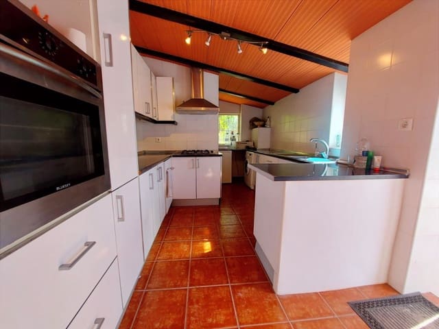 4 camera da letto Finca/Casa di Campagna in vendita in Las Casillas de Martos, Martos con garage - 95.000 € (Rif: 10018120)