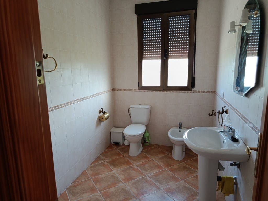3 bedroom Finca/Country House for sale in Luque with garage - € 199,000 (Ref: 10018553)
