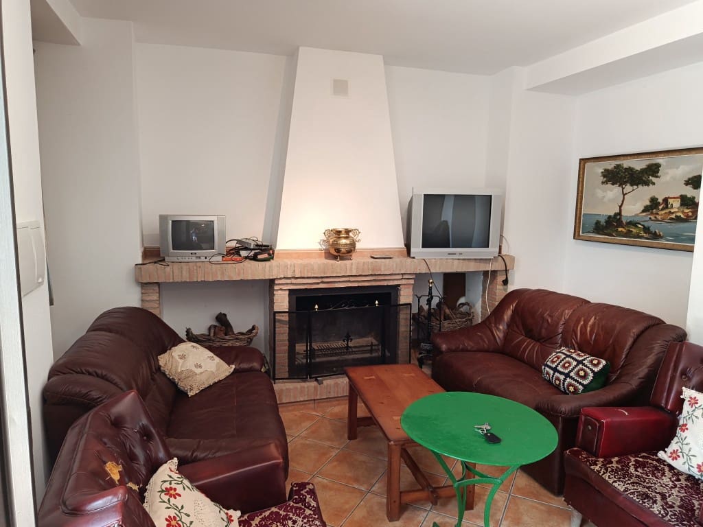 3 bedroom Finca/Country House for sale in Luque with garage - € 199,000 (Ref: 10018553)