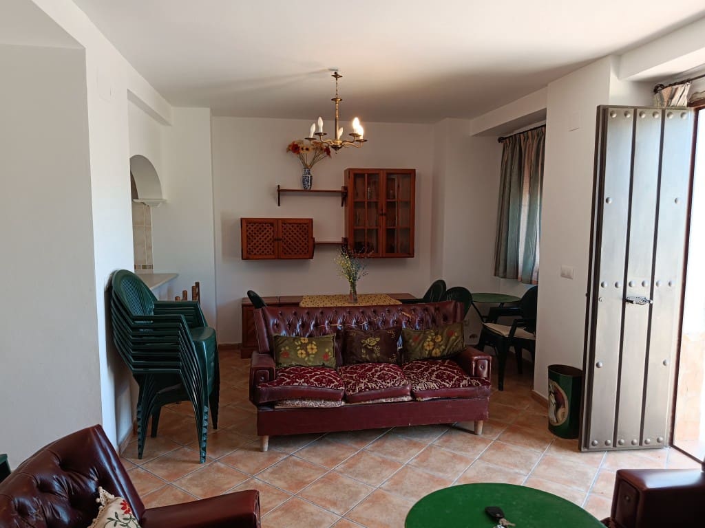 3 bedroom Finca/Country House for sale in Luque with garage - € 199,000 (Ref: 10018553)