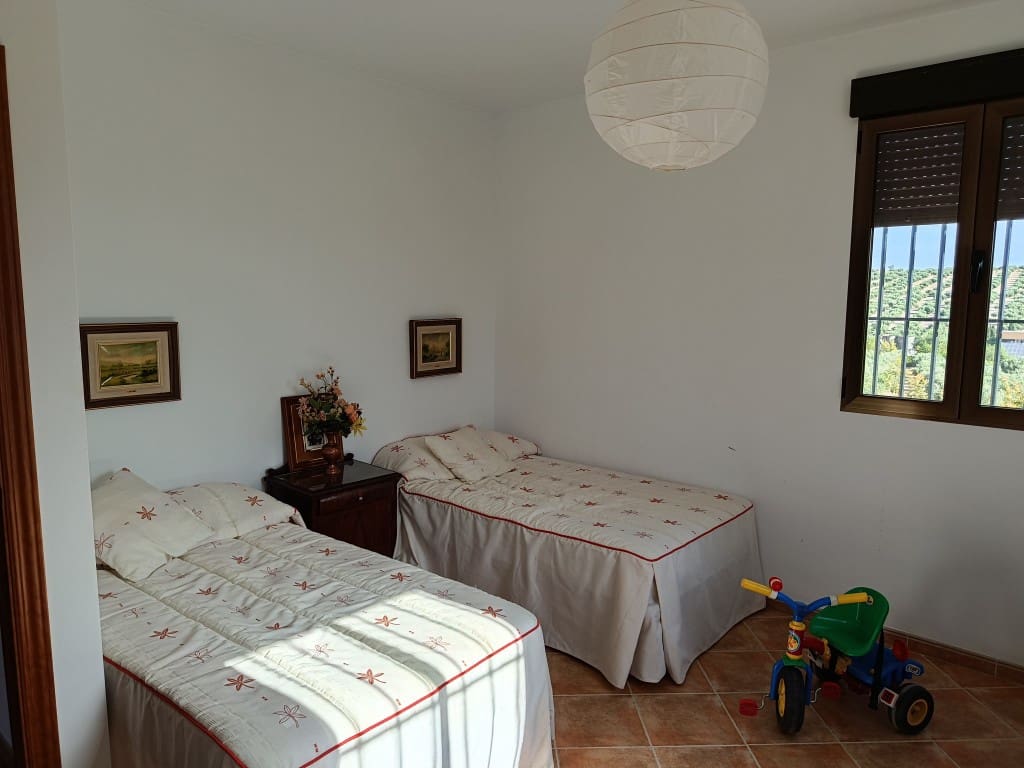 3 bedroom Finca/Country House for sale in Luque with garage - € 199,000 (Ref: 10018553)