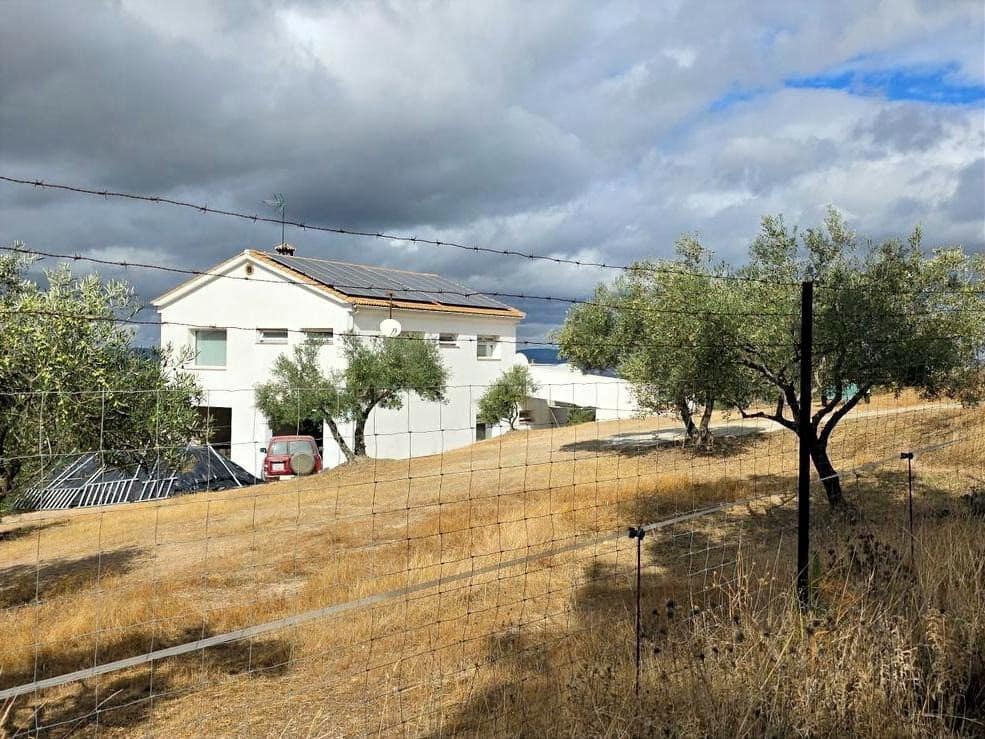 4 bedroom Finca/Country House for sale in Villaviciosa de Cordoba with pool garage - € 215,000 (Ref: 10019422)