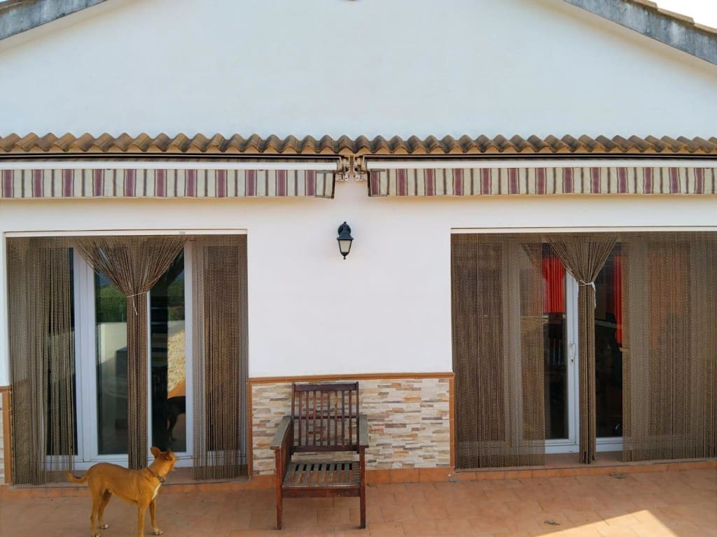 4 bedroom Finca/Country House for sale in Villaviciosa de Cordoba with pool garage - € 215,000 (Ref: 10019422)