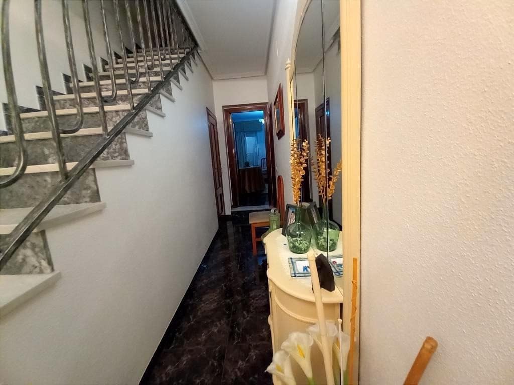 3 sovrum Hus till salu i Martos med garage - 110 000 € (Ref: 10019423)