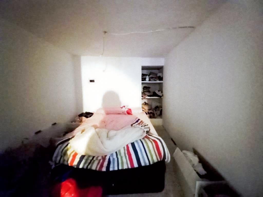 4 slaapkamer Huis te koop in Charilla - € 26.000 (Ref: 10021607)