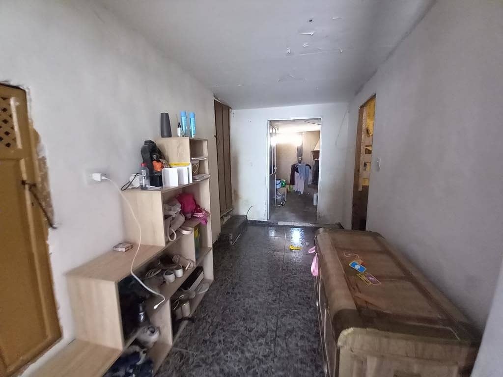 4 slaapkamer Huis te koop in Charilla - € 26.000 (Ref: 10021607)