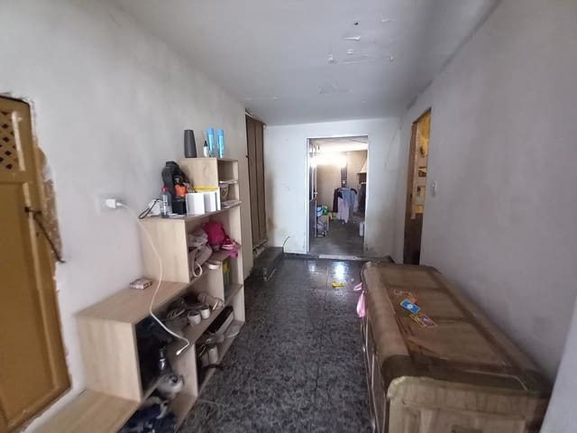 4 slaapkamer Huis te koop in Charilla, Alcalá la Real - € 26.000 (Ref: 10021607)