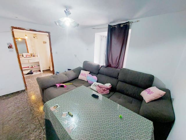 4 soverom Hus til salgs i Charilla, Alcalá la Real - € 21 500 (Ref: 10021607)