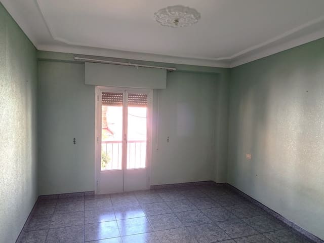 Apartamento de 2 habitaciones en Luque en venta - 52.000 € (Ref: 10022437)