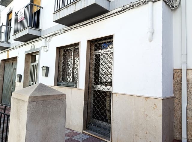 Apartamento de 2 habitaciones en Luque en venta - 52.000 € (Ref: 10022437)