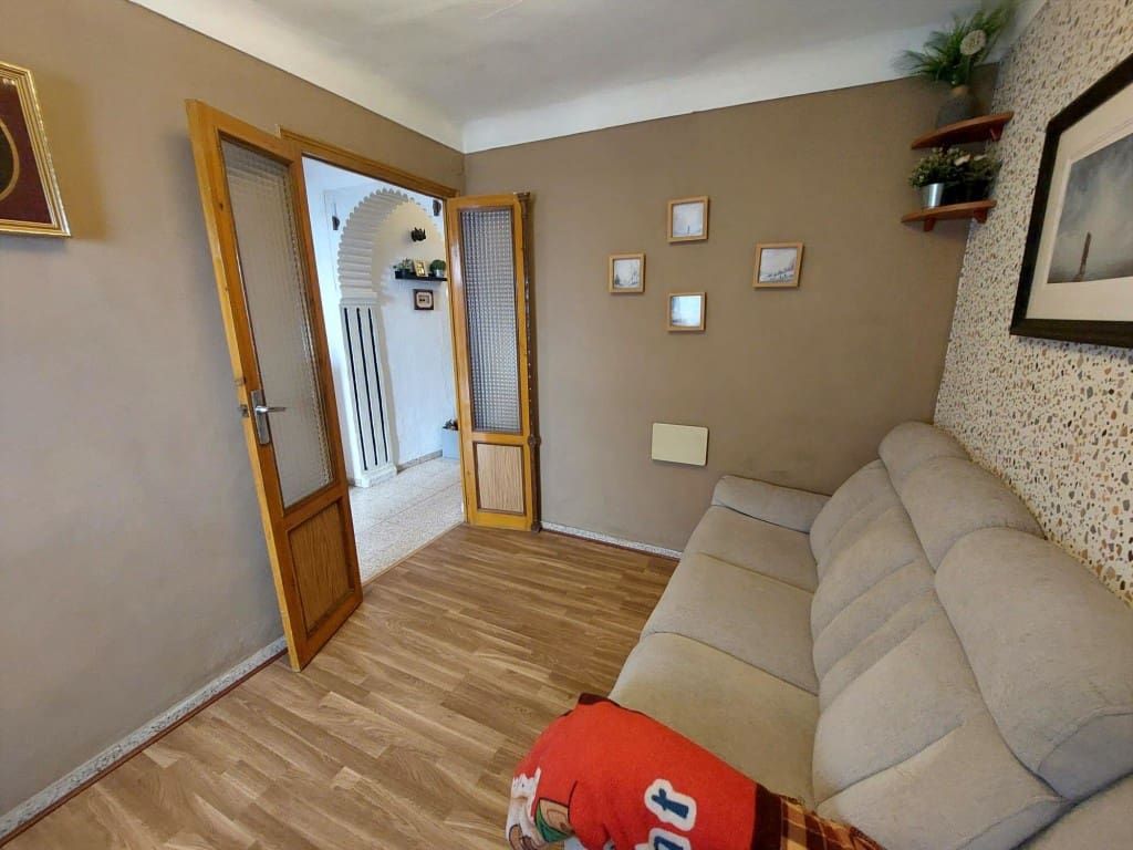 3 makuuhuone Omakotitalo myytävänä paikassa Castillo de Locubin mukana uima-altaan 
autotalli - 64 950 € (Ref: 10027611)