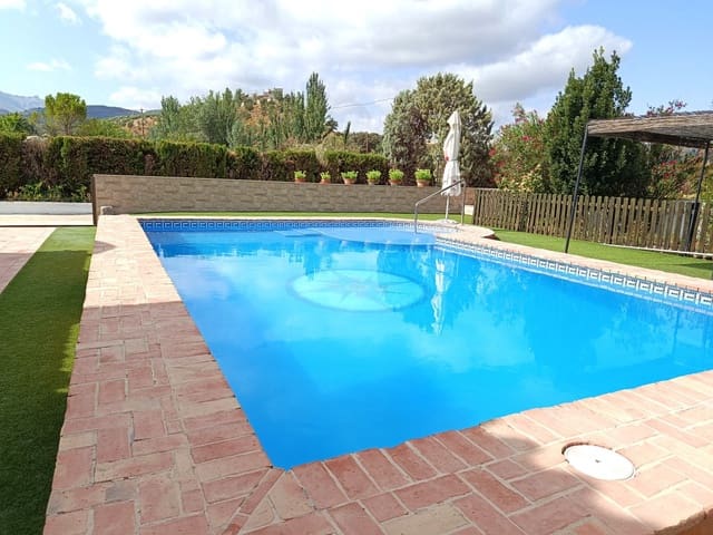 3 soveværelse Villa til salg i Priego de Córdoba med swimmingpool - € 259.000 (Ref: 10028140)