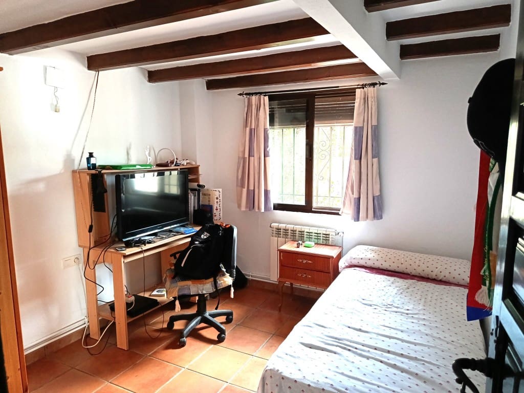 3 soveværelse Villa til salg i Priego de Cordoba med swimmingpool - € 259.000 (Ref: 10028140)