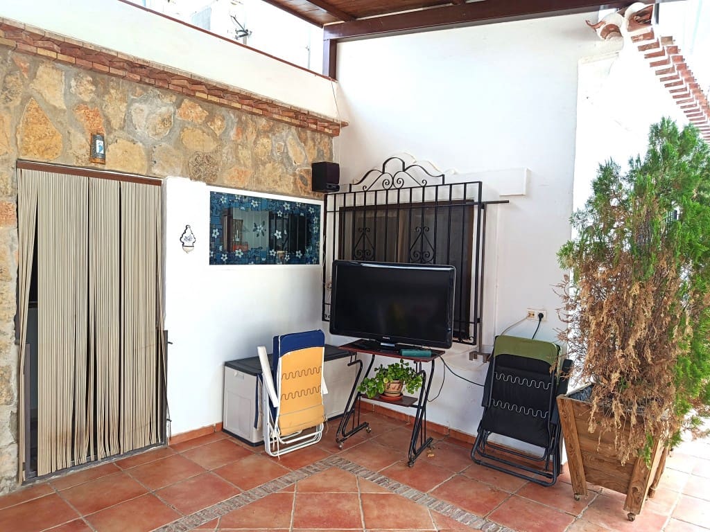 3 soveværelse Villa til salg i Priego de Cordoba med swimmingpool - € 259.000 (Ref: 10028140)