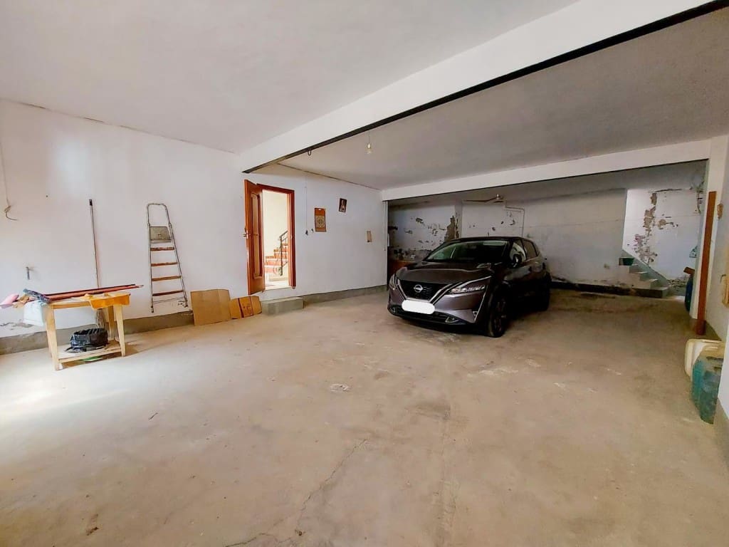 Apartment for sale in Luque with garage - € 99,000 (Ref: 10034976)