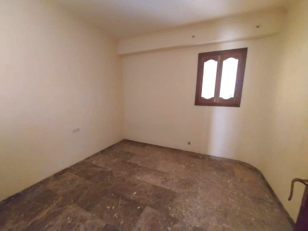 Apartment for sale in Luque with garage - € 99,000 (Ref: 10034976)
