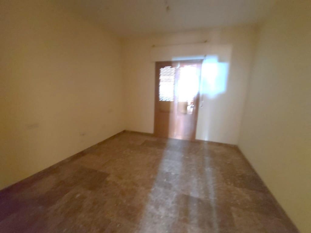 Apartment for sale in Luque with garage - € 99,000 (Ref: 10034976)
