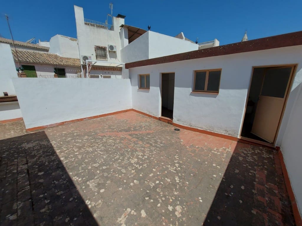 Apartment for sale in Luque with garage - € 99,000 (Ref: 10034976)