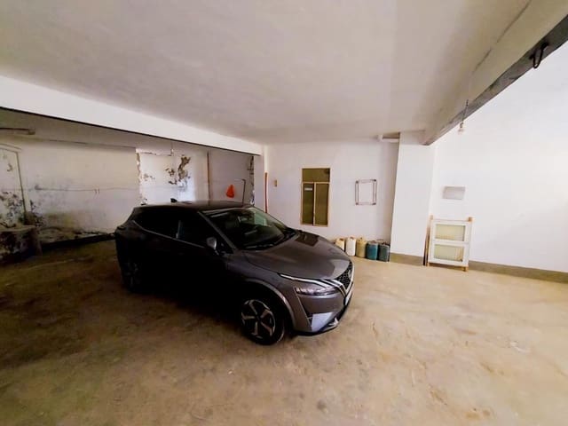 Apartment for sale in Luque with garage - € 99,000 (Ref: 10034976)