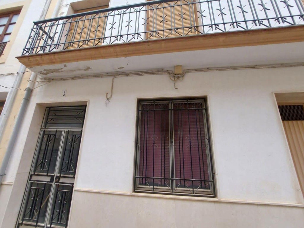 Apartment for sale in Luque with garage - € 99,000 (Ref: 10034976)
