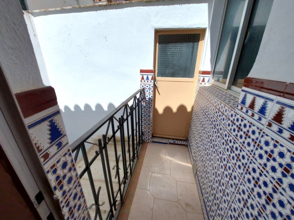 Apartment for sale in Luque with garage - € 99,000 (Ref: 10034976)