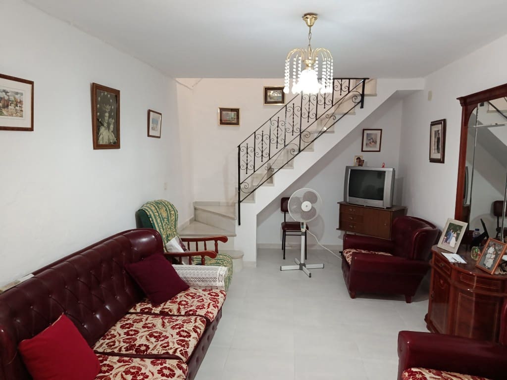 4 quarto Casa em Banda para venda em Fuente-Tojar - 69 900 € (Ref: 10035332)
