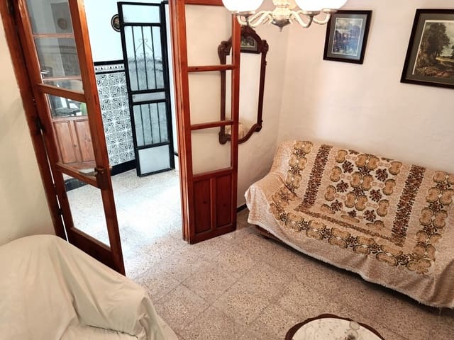 4 soveværelse Byhus til salg i Fuente-Tójar - € 69.900 (Ref: 10035333)