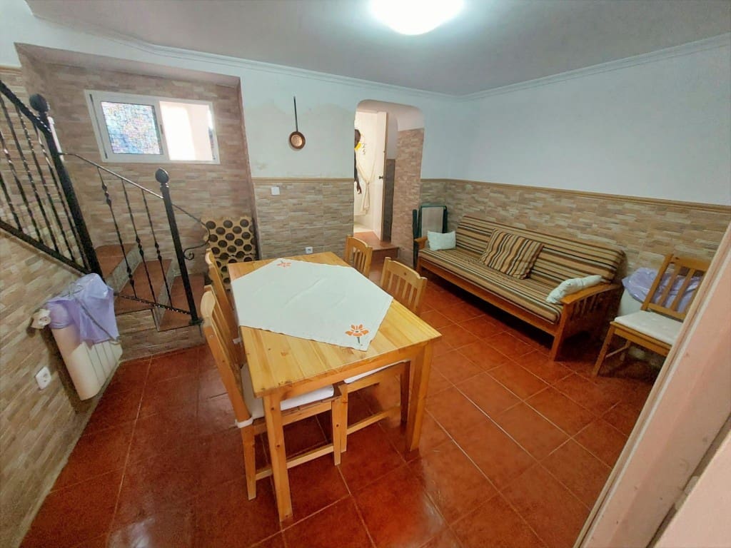4 bedroom Townhouse for sale in Santiago de Calatrava with pool - € 72,000 (Ref: 10037767)
