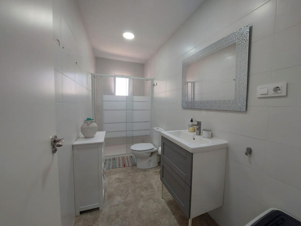 4 bedroom Townhouse for sale in Santiago de Calatrava with pool - € 72,000 (Ref: 10037767)