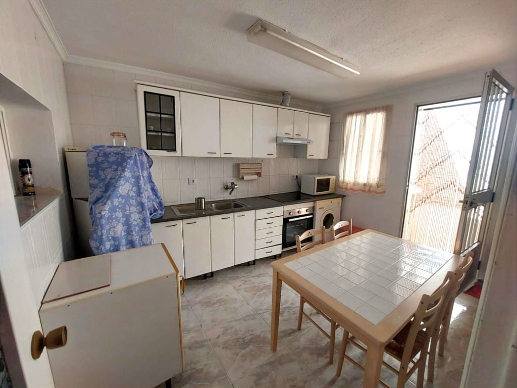 4 bedroom Townhouse for sale in Santiago de Calatrava with pool - € 72,000 (Ref: 10037767)
