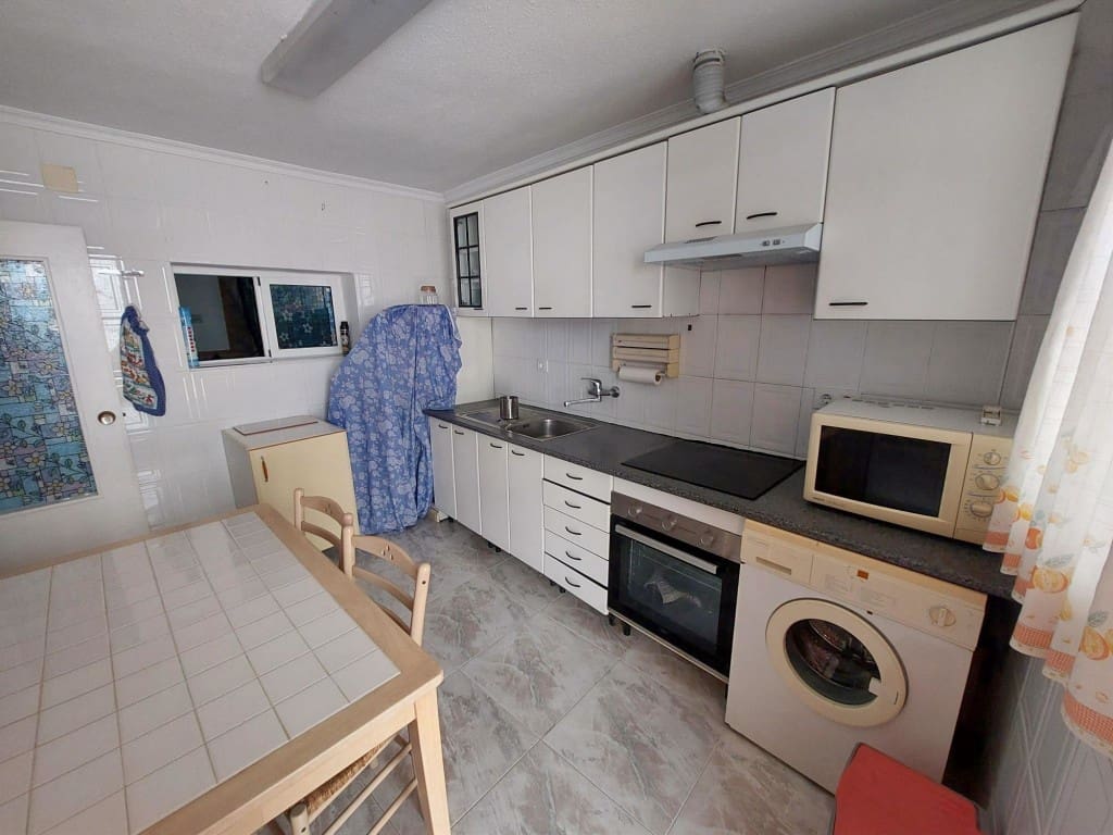 4 bedroom Townhouse for sale in Santiago de Calatrava with pool - € 72,000 (Ref: 10037767)
