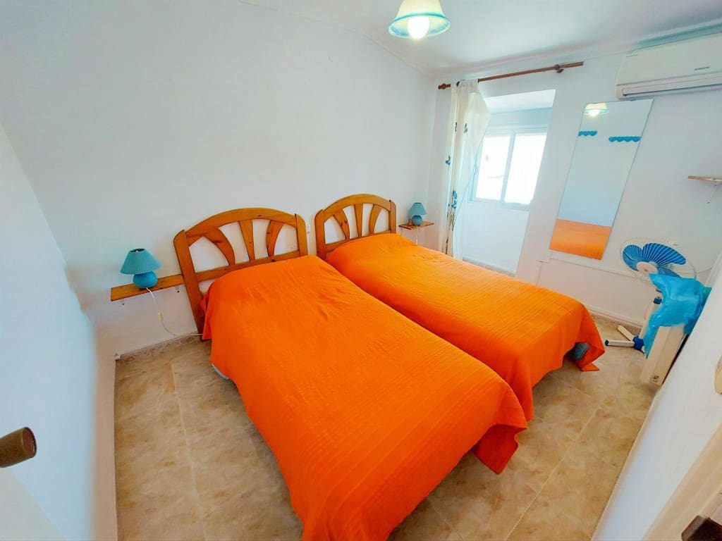 4 bedroom Townhouse for sale in Santiago de Calatrava with pool - € 72,000 (Ref: 10037767)