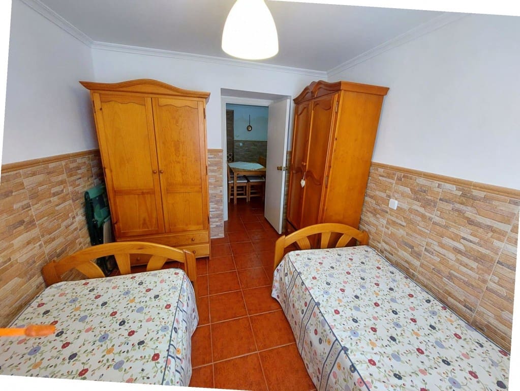 4 bedroom Townhouse for sale in Santiago de Calatrava with pool - € 72,000 (Ref: 10037767)
