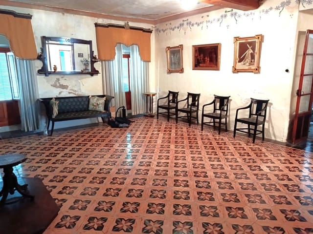 8 camera da letto Casa in vendita in Priego de Córdoba - 113.000 € (Rif: 10038342)