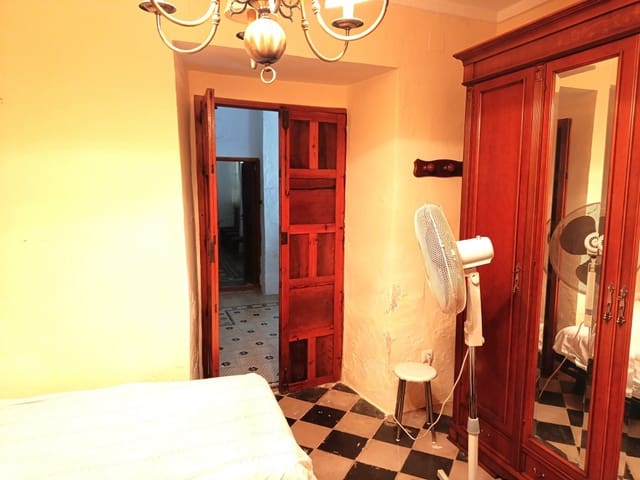 8 camera da letto Casa in vendita in Priego de Córdoba - 113.000 € (Rif: 10038342)