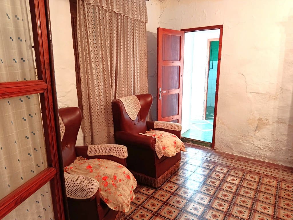 8 soveværelse Byhus til salg i Priego de Cordoba - € 113.000 (Ref: 10038342)